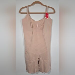 NEW SPANX ONCORE MID-THIGH BODYSUIT